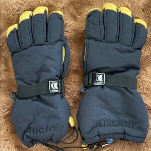 Auclair Black and Yellow Insulated Ski Gloves Size M